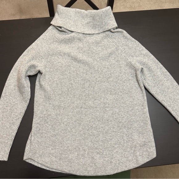 Loft Wool Sweater - Picture 6 of 7